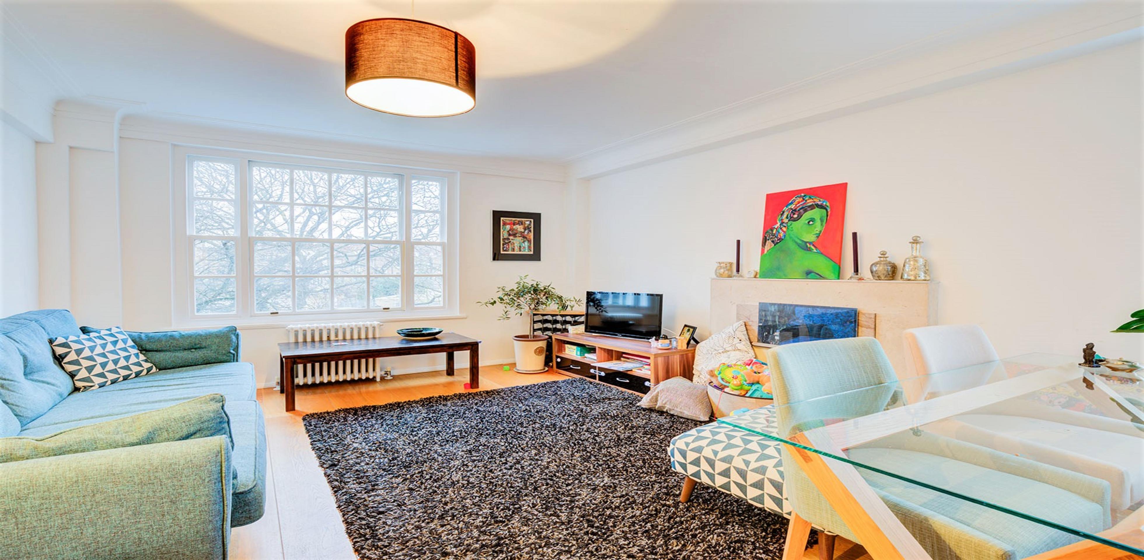 			HEATING and HOT WATER INCLUDED, 2 Bedroom, 1 bath, 1 reception Flat			 Eton College Road, CHALK FARM NW3